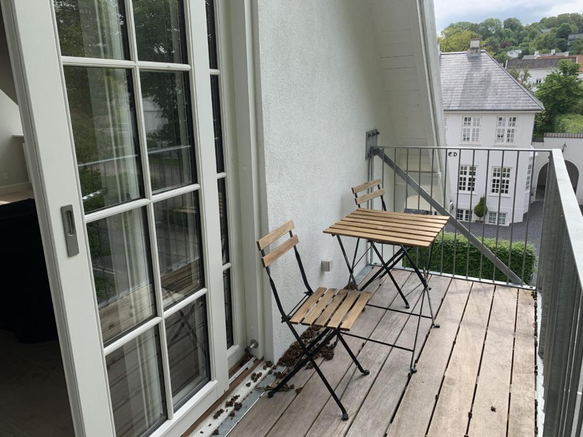 Aday - Modern Living - Balcony Room อัลบอร์ ภายนอก รูปภาพ